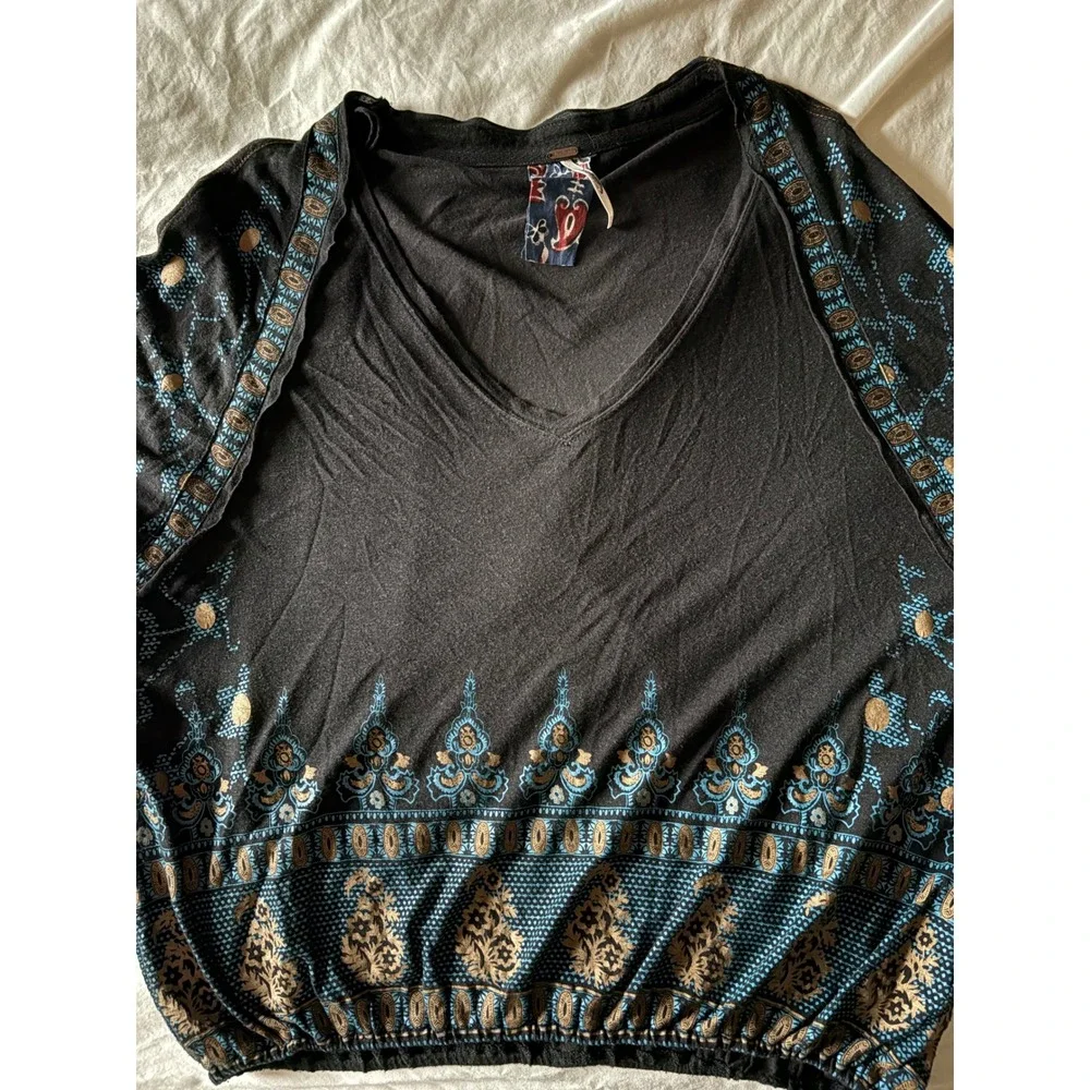 Free People Top XS Black Blue Paisley Dolman Sleeve Boho Festival Gypsy Indie